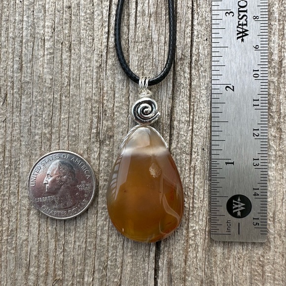 Condor Agate for Wealth, Abundance and Uncovering Hidden Talents - Picture 5 of 6